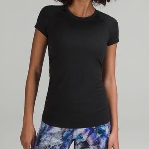 Lululemon swiftly tech short sleeve shirt 2.0 hip length black size 2